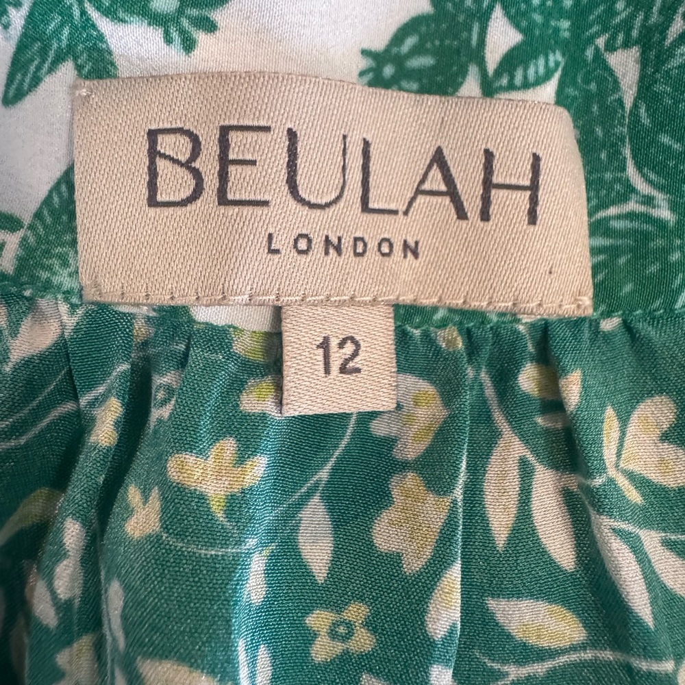 Beulah Elena Tree of Life Green Silk Wrap Skirt - Picture 2 of 12